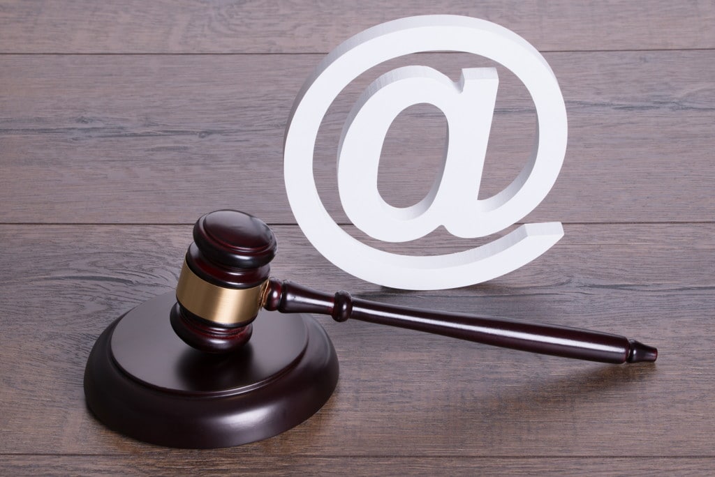 emails o correos electrónicos como prueba en un juicio